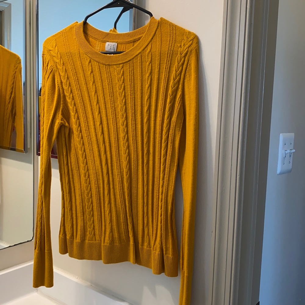 Thin mustard blouse/sweater